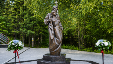 Памятник влюбленным появился в Ханты-Мансийске